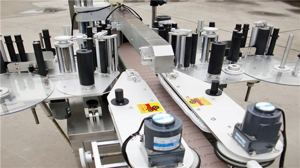 Производител на автоматична машина за етикетиране на бутилки за предни и задни странични бутилки